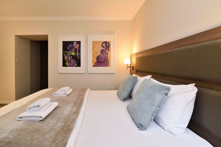Room 7 of 29