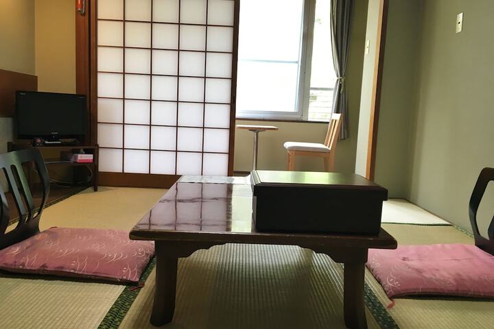 Room 19 of 35
