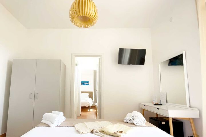 Room 44 of 114