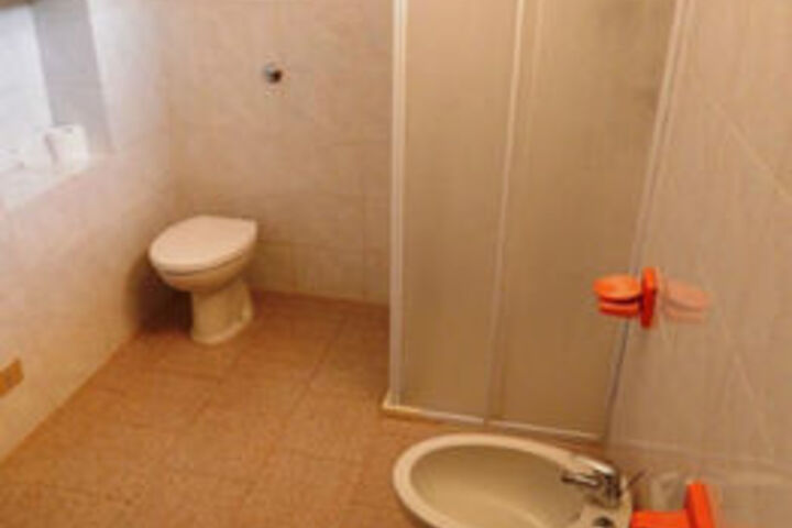 Room 4 of 22