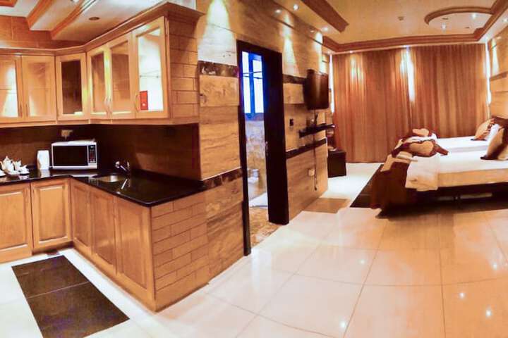 Room 4 of 21
