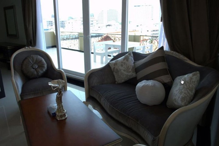 Room 30 of 51