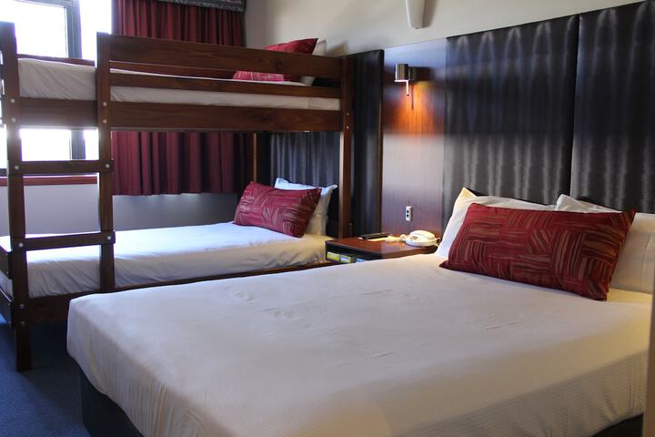 Room 3 of 56