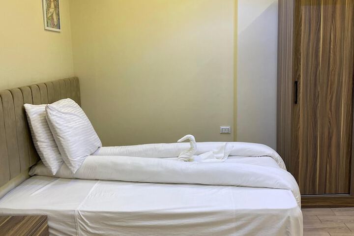 Room 32 of 109