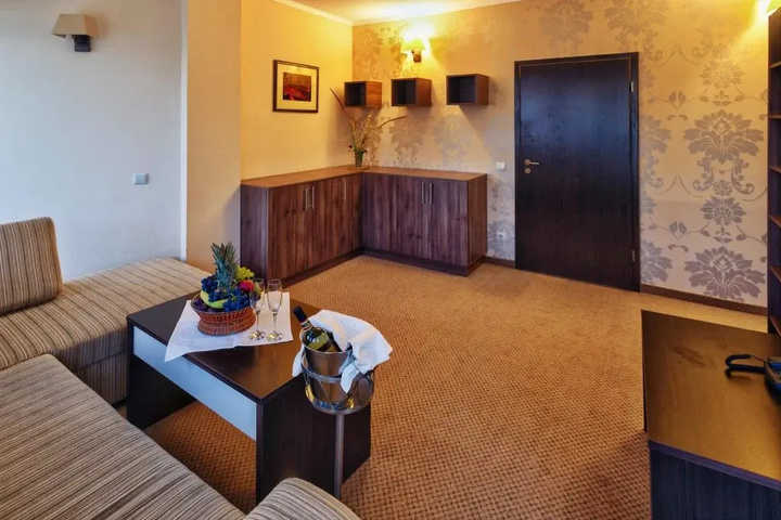 Room 3 of 13