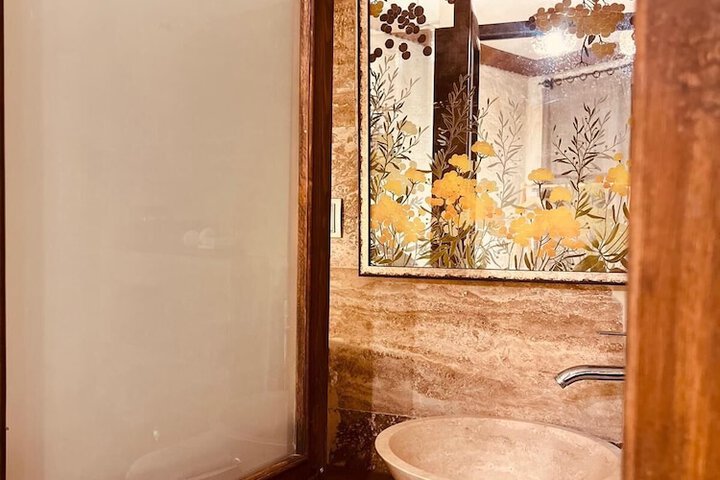 Room 50 of 70