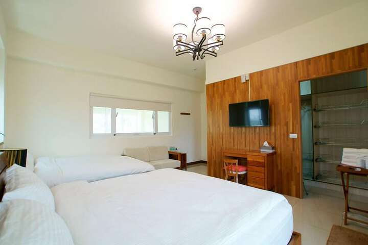Room 5 of 53