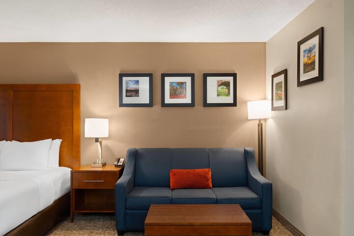 Room 34 of 63