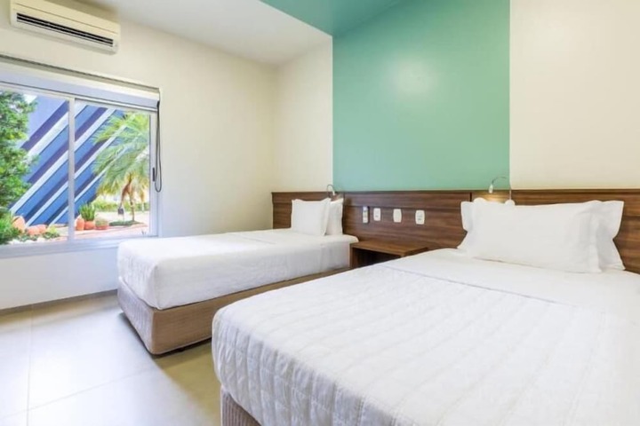 Room 26 of 103
