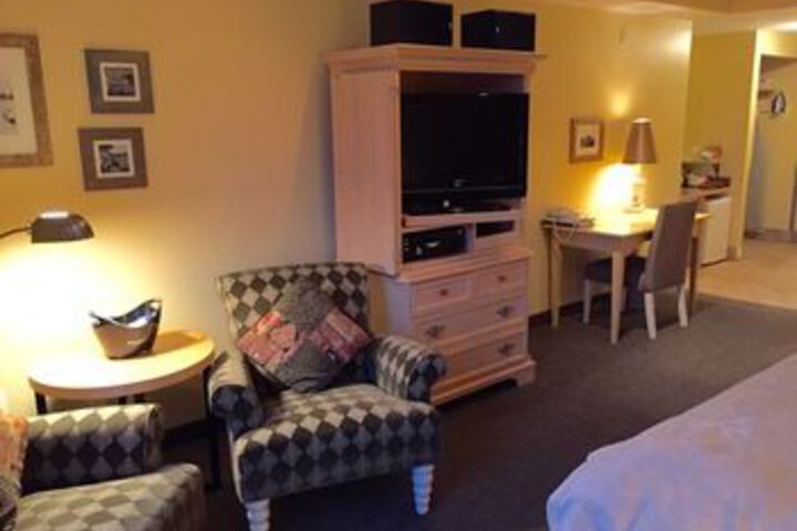 Room 25 of 29