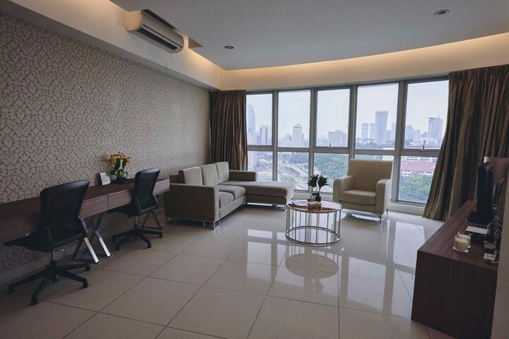 Room 26 of 43