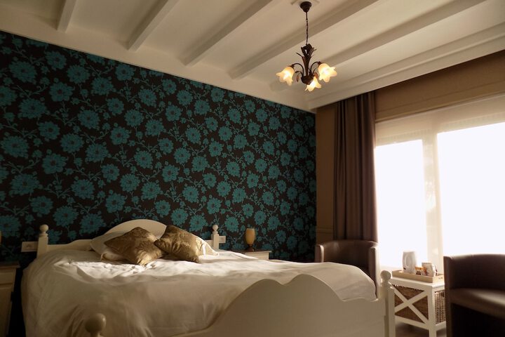 Room 3 of 41