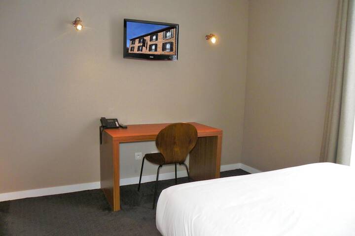 Room 14 of 44