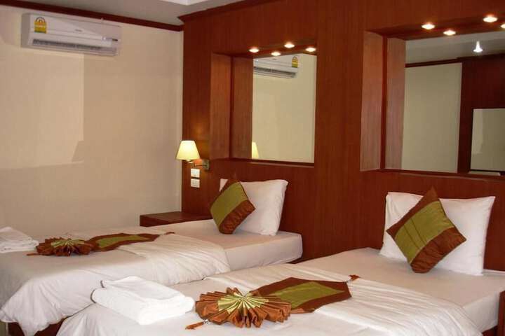 Room 14 of 43