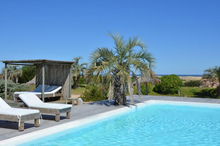 Pool 40 of 79