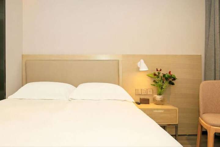 Yushu Hotel