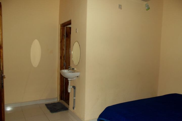 Room 3 of 13
