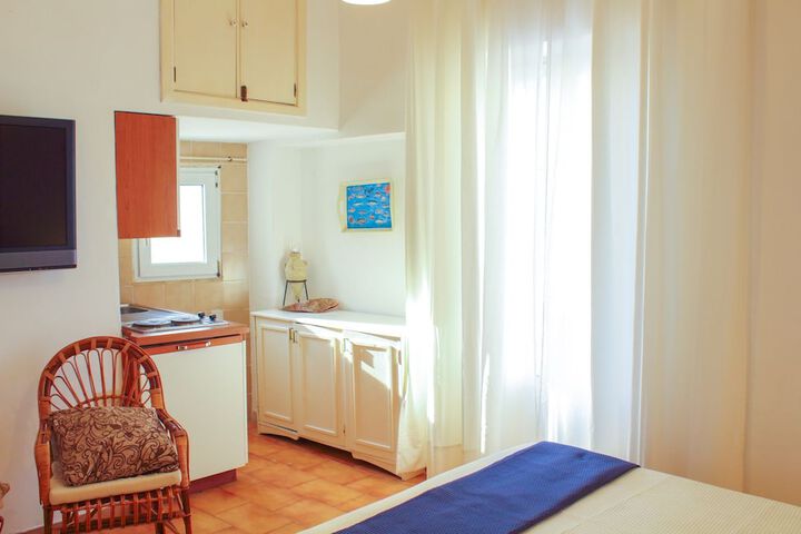 Room 47 of 69