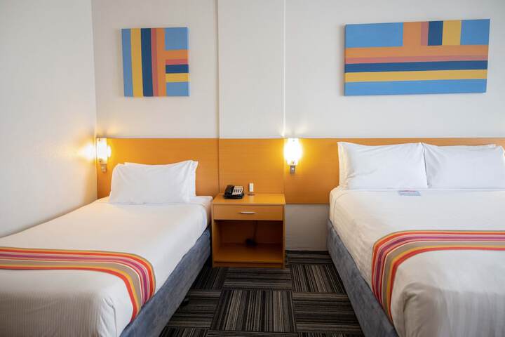 Room 12 of 91