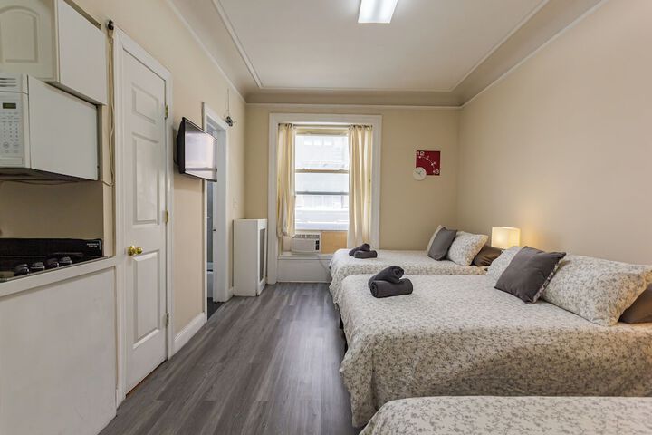 Room 16 of 125