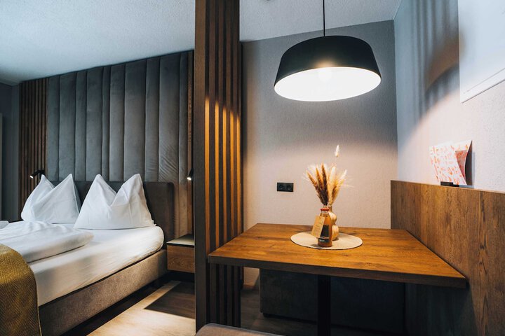 Room 43 of 505