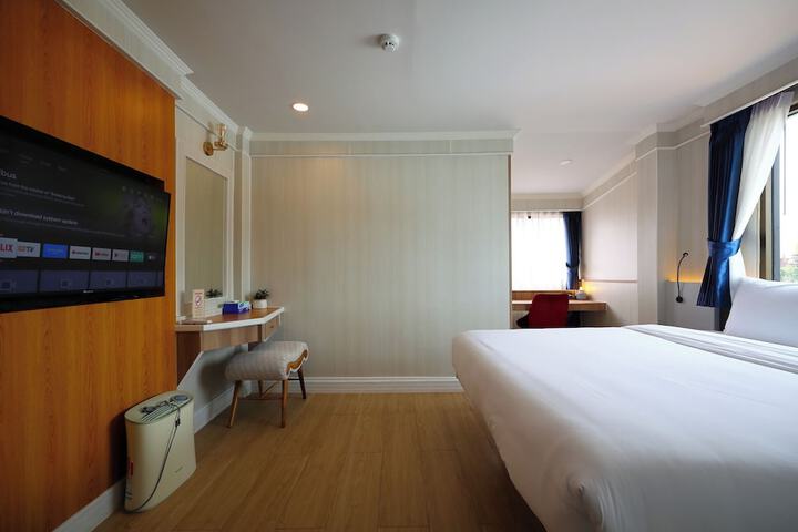 Room 58 of 86