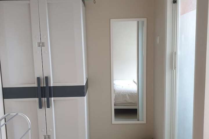 Room 3 of 58