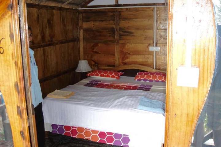Room 9 of 78