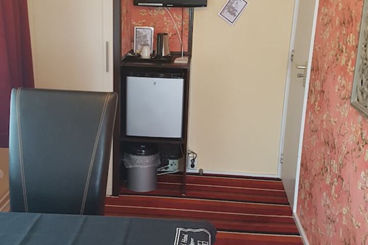 Room 18 of 40