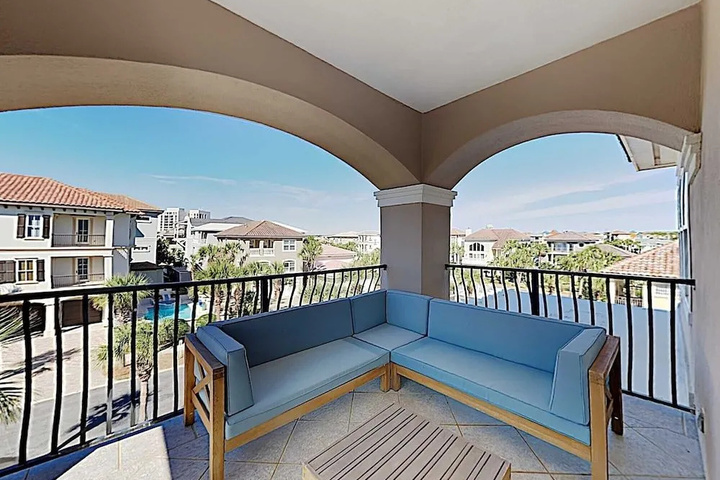 Terrace/Patio 7 of 17
