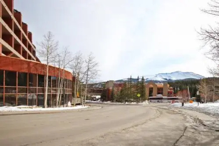 Exterior of 1bdbr_4308