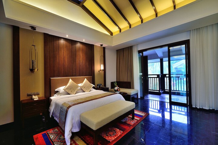 Room 20 of 74