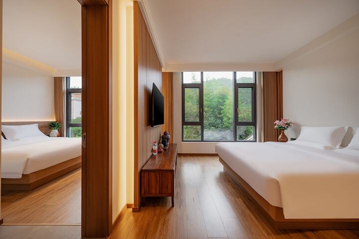 Room 41 of 80