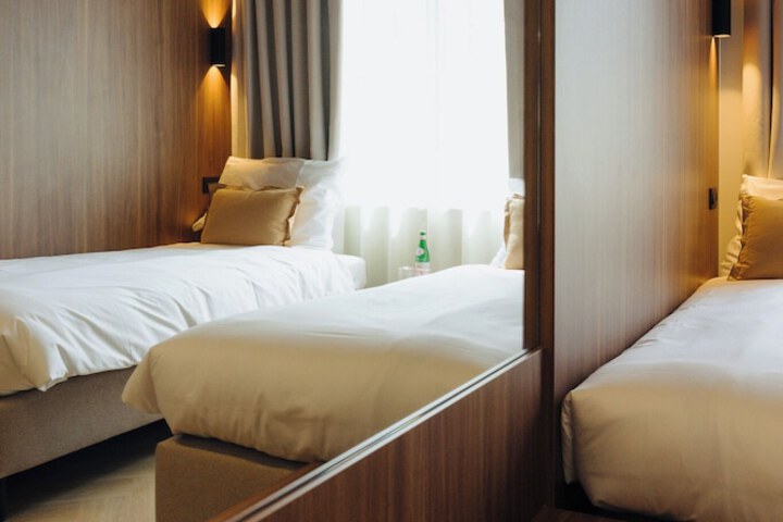 Room 17 of 59