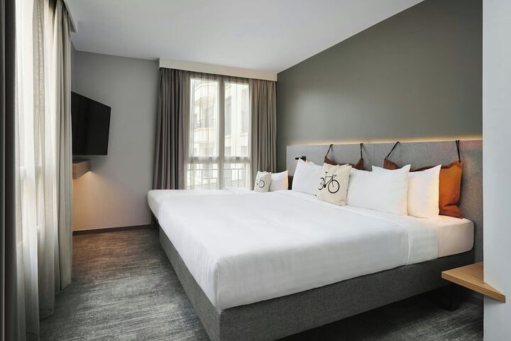 Room 29 of 56