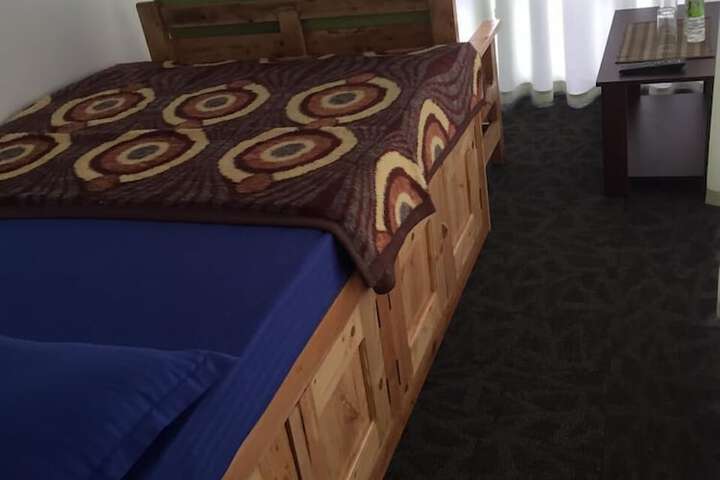 Room 2 of 22
