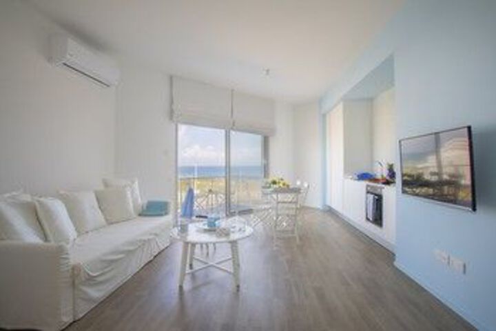 Room 2 of 22