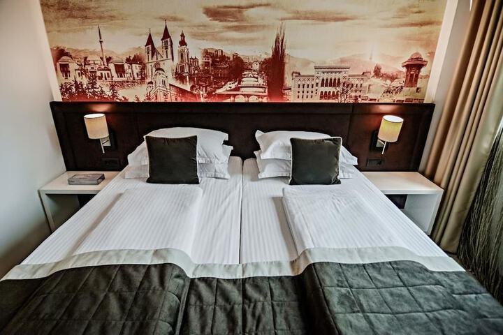 Room 18 of 73