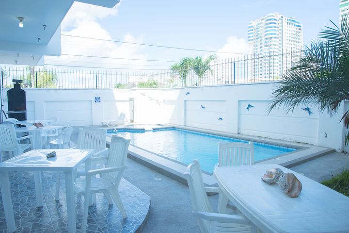 Pool 10 of 10