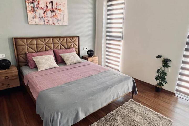 Room 14 of 24