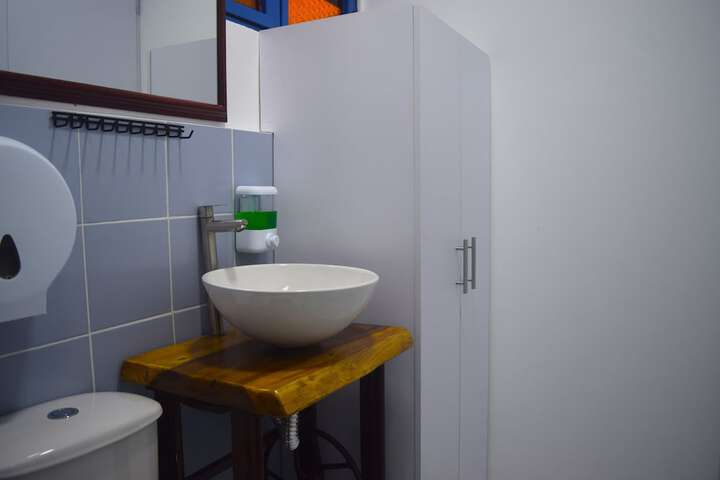 Room 35 of 44