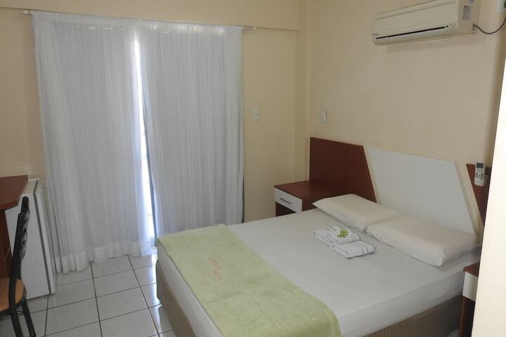 Room 11 of 36