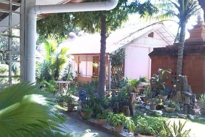 Property Grounds 27 of 32