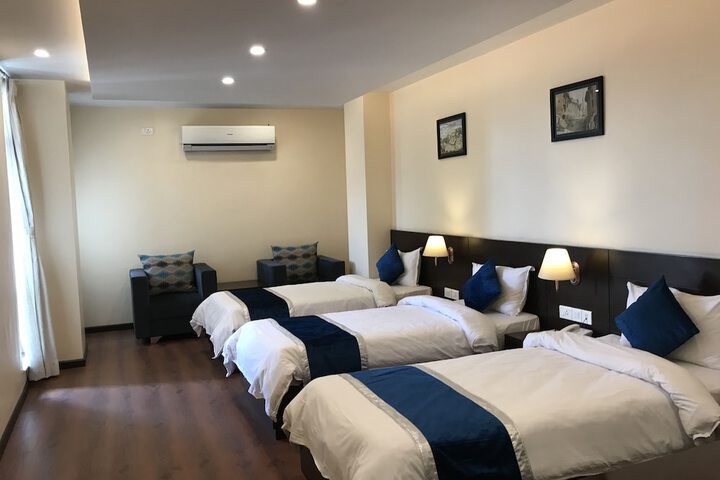 Room 12 of 48