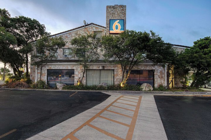 Studio 6 San Antonio Tx - Northwest Medical Center in San Antonio, TX