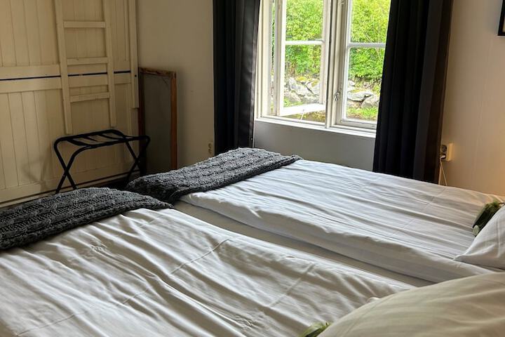 Room 17 of 65