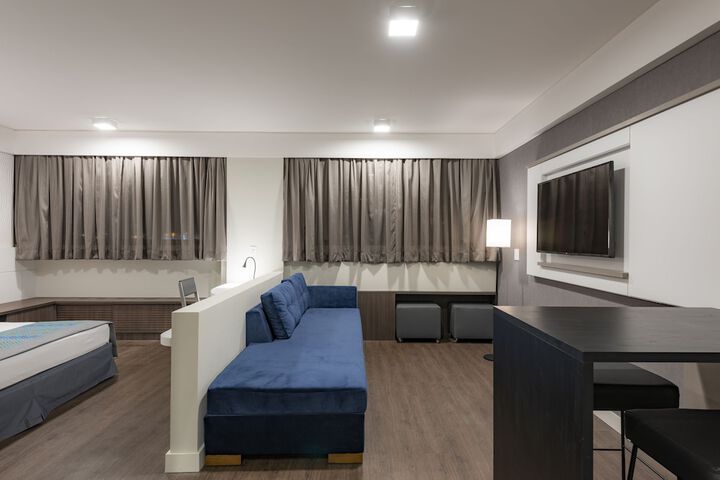 Room 7 of 57