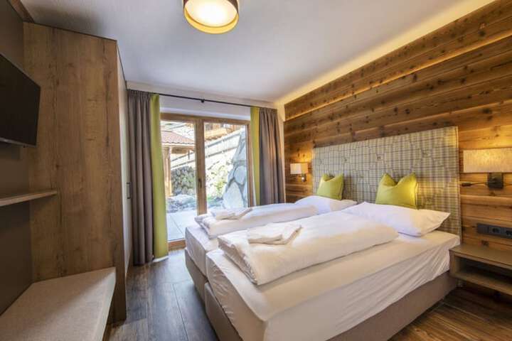 Room 4 of 35
