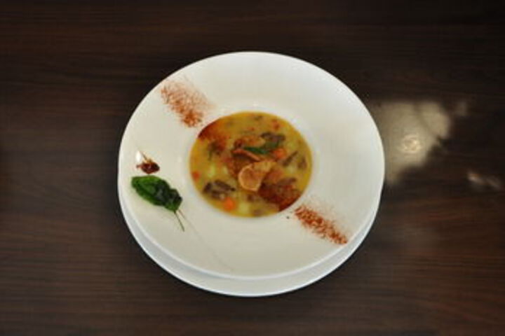 Dining 34 of 35
