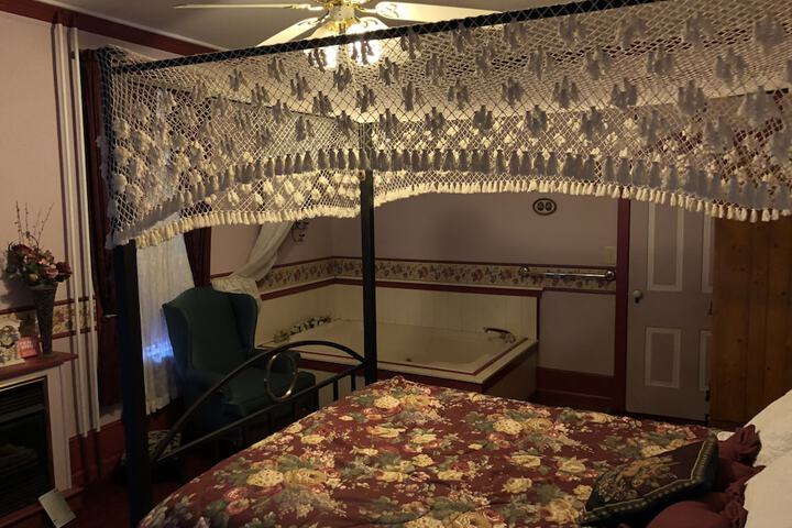Room 5 of 32